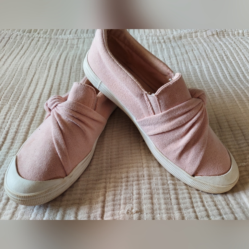 Pink Rocket Dog sneakers 8.5